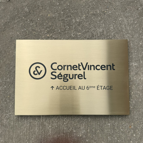 Plaque Inox plaqué Or brossé 300x200mm - fraisage + remplissage peinture noire