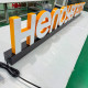 Lettres boîtiers face lumineuse sur mesure - Enseignes LED haut de gamme