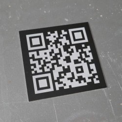 Plaque QR Code  – aluminium anodisé – 60x60mm